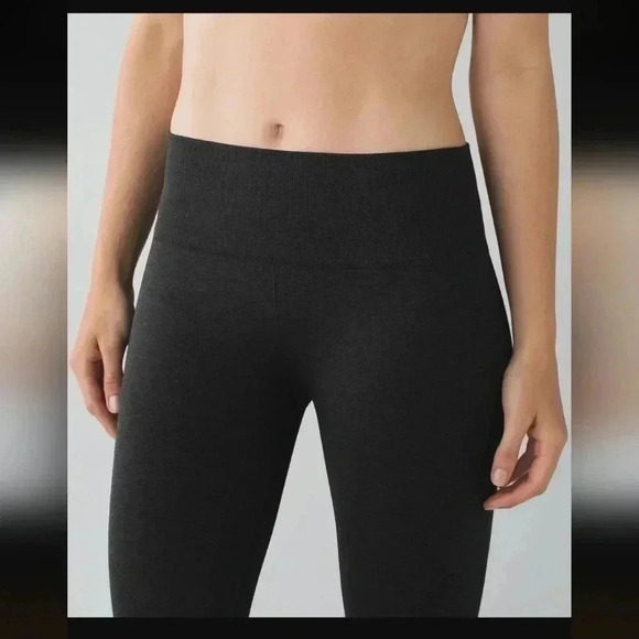 Lululemon Seamlessly Street Crop (First Release) Heathered Black - Picture 3 of 12